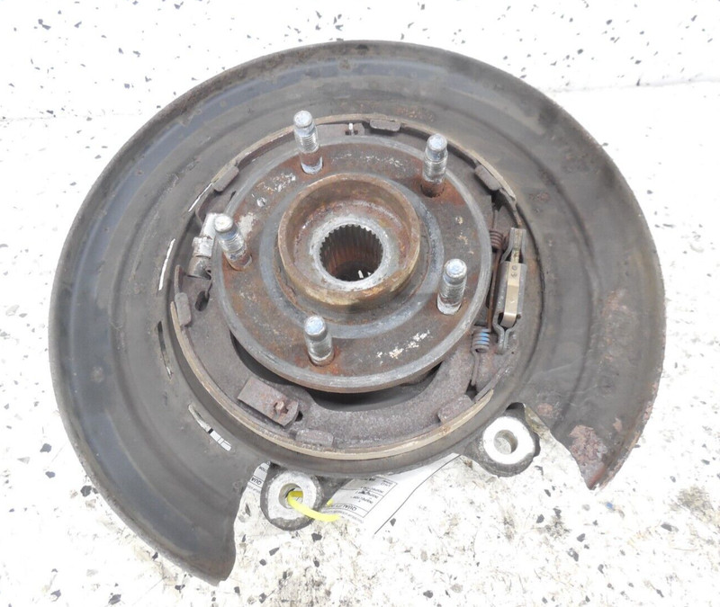 2013 13 Cadillac ATS Rear Spindle Knuckle Hub Driver Left LH OEM