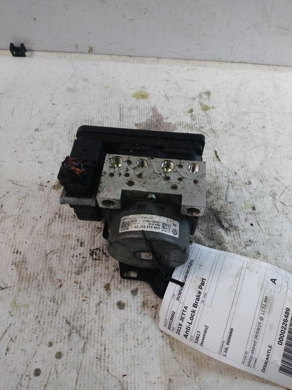 2019 Volkswagen Jetta ABS Pump & Motor Assembly OEM 105k Mi Orange 5Q0614517