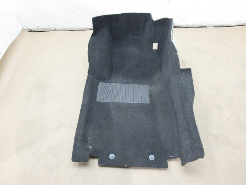 Mercedes R350 W251 2011 Front Left Driver Floor Carpet Liner Mat 06-13 ;