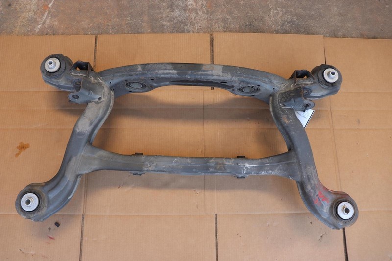 2014-2019 MERCEDES CLA250 C117 AWD REAR CROSSMEMBER SUBFRAME CRADLE OEM