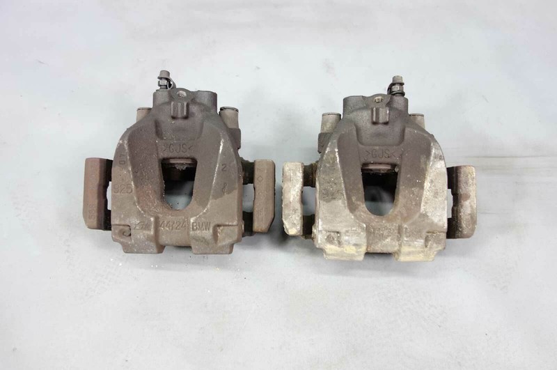 2009-2017 BMW F07 5-Series F01 Factory Rear Brake Caliper Pair w Brackets OEM