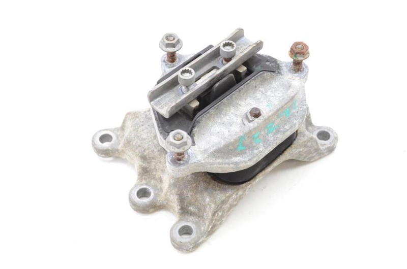 2017-2018 Porsche Macan 2.0L Automatic Transmission Mount 8K0399151