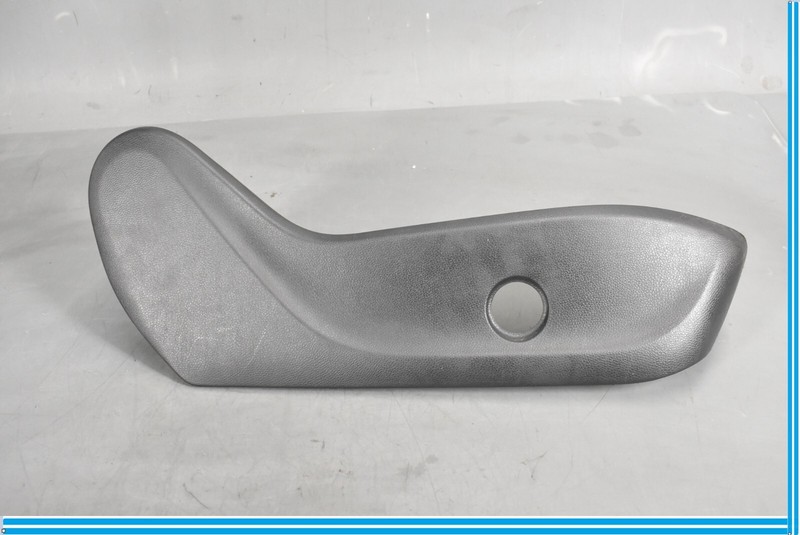 MERCEDES GLA250 FRONT RIGHT PASS SIDE SEAT SWITCH TRIM COVER OEM 2015 - 2019