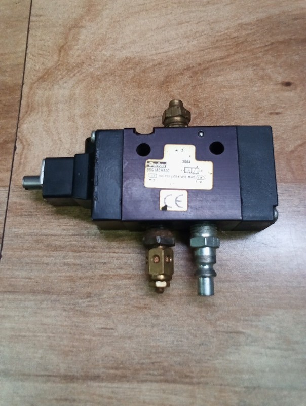 Parker B5G1ACH53C Pneumatic Solenoid Valve