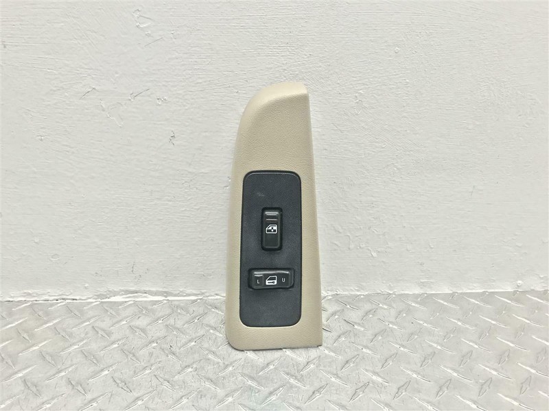 2002 ESCALADE TAHOE PASSENGER FRONT WINDOW LOCK CONTROL SWITCH OEM 19259960