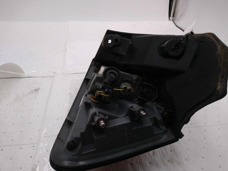 2016 Jeep Cherokee Right Tail Light Assembly Black LED OEM 604924 154K Miles