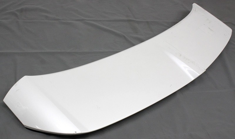 OEM Rear Spoiler For Cadillac Lyriq Crystal White (G1W, WA140X) 85660691