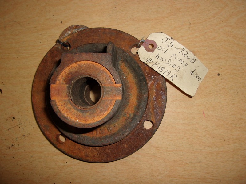 John-Deere JD-720D Oil Pump Drive Housing F1819R *FREE SHIPPING*