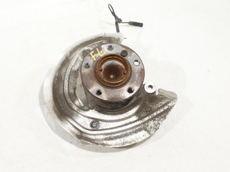 12-18 BMW 320i 328i F30 RWD Front LEFT Wheel Spindle Hub Knuckle OEM 19878810