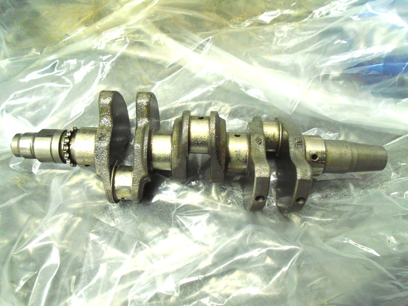 Suzuki DF60A Crankshaft 12220-88L00 4-Stroke Outboard Motor Less Than 100 Hrs