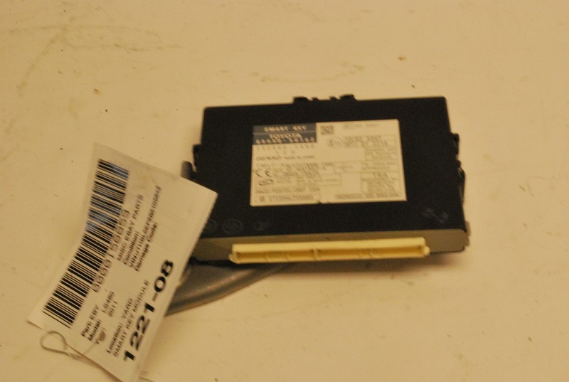 2010-2012 LEXUS LS460 THEFT LOCKING SMART KEY CONTROL MODULE DENSO OEM