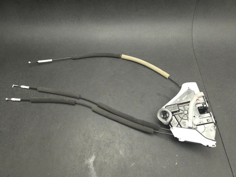 Front Right Door Lock Latch 2023 Nissan Rogue 80500-6RA0A 2021 2022 2024 2025