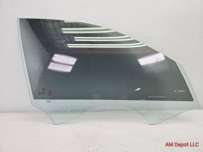 2015 BMW 3-Series 328i 335i 330i M3 F30 F31 F80 Front Right Door Glass Window