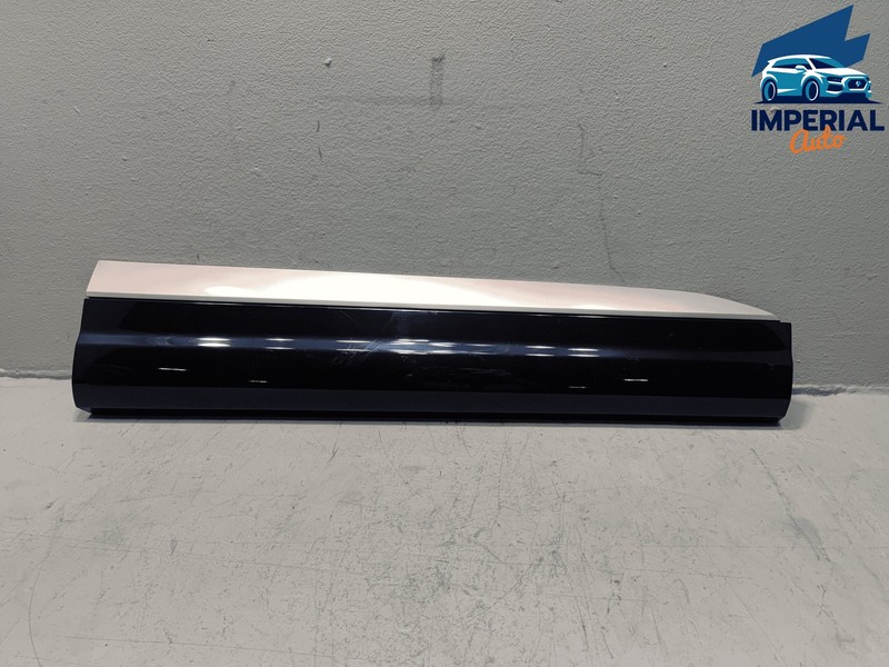2017 - 2019 AUDI Q7 FRONT RIGHT PASSENGER DOOR LOWER TRIM COVER MOLDING OEM