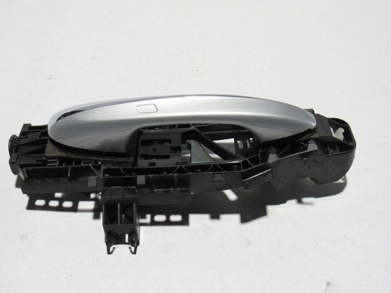 Mercedes S560 2020 W222 Rear Right Exterior Door Handle Bracket 18-20 *