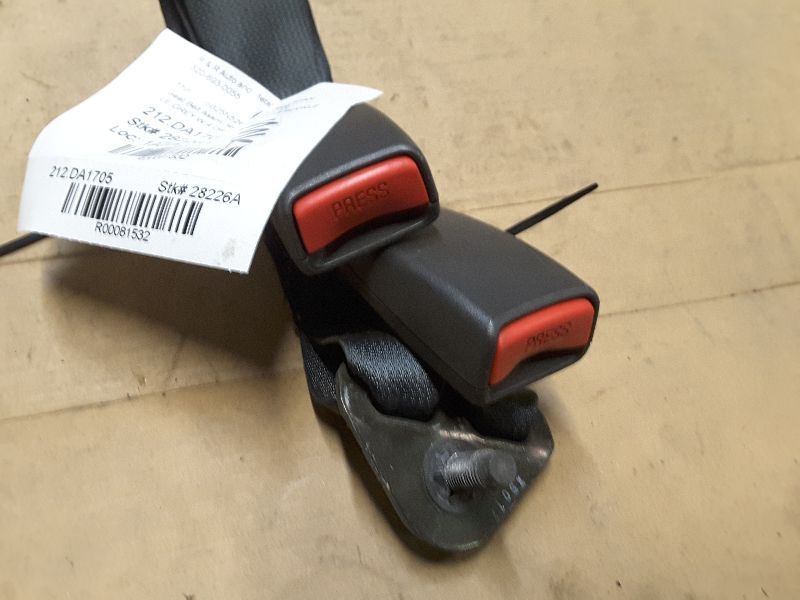 2005 TITAN Seat Belt Assembly, Rear 81532