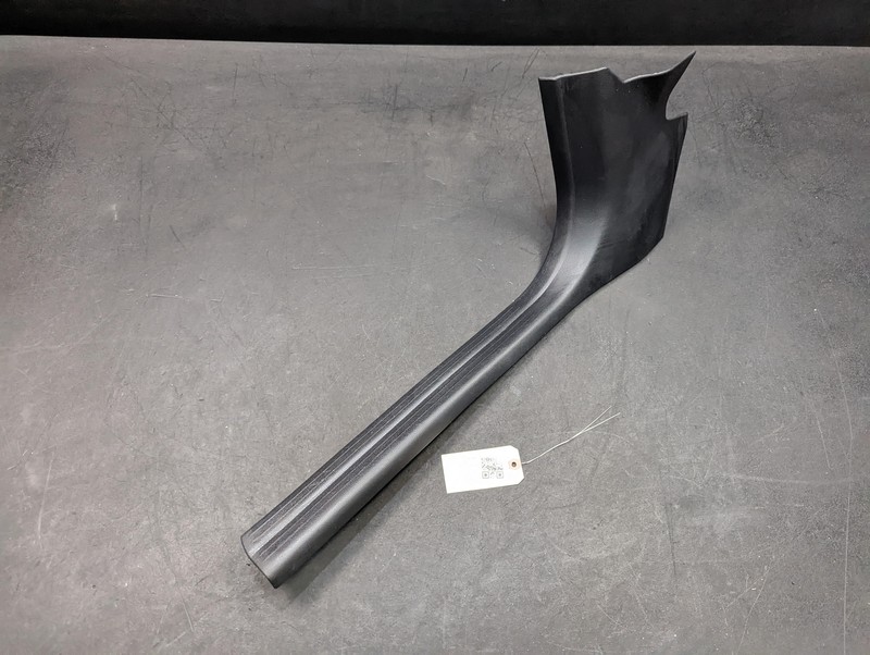 Front Left Door Sill Scuff Plate 2018 Mercedes CLA 250 2466805502 2014 - 2019