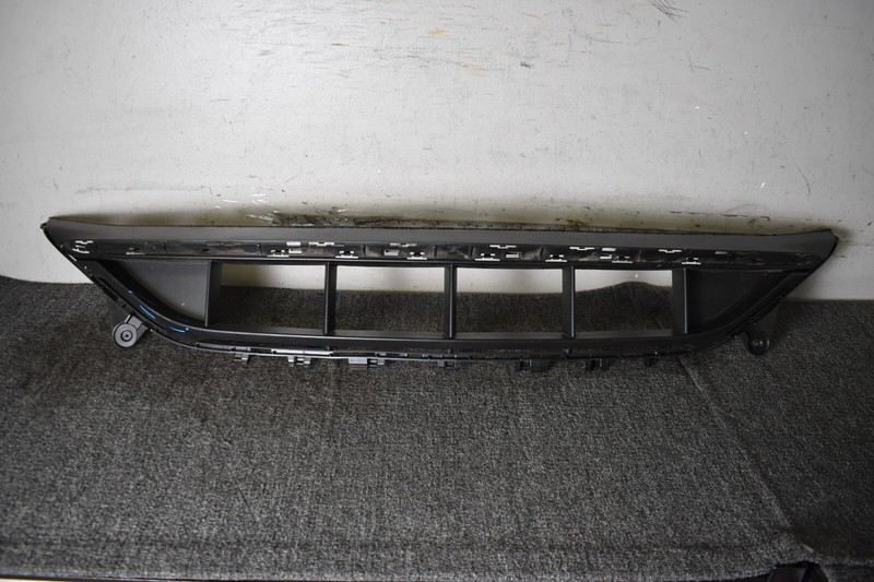 2021-23 MERCEDES BENZ W213 E-CLASS AMG FRONT BUMPER LOWER GRILLE A2138858804