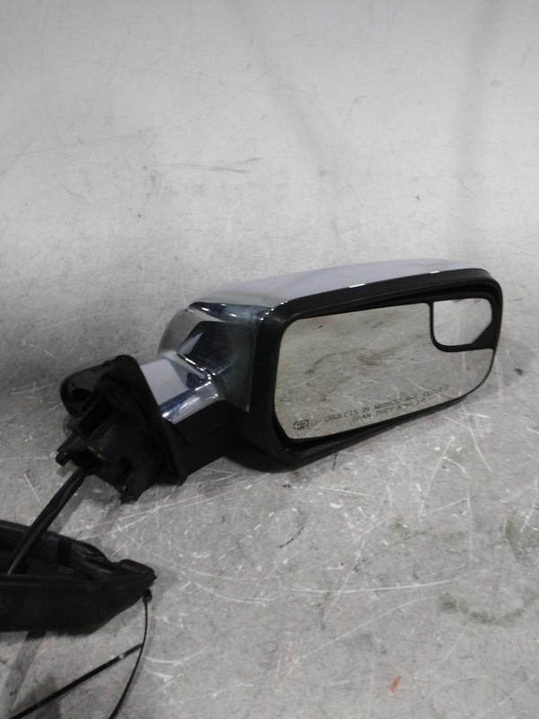 2014 Chevrolet Equinox Right Door Mirror Assembly - Used, 144K Miles