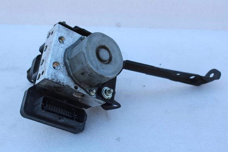 2017 SUBARU XV CROSSTREK ANTI LOCK BRAKE ABS PUMP 2265106452