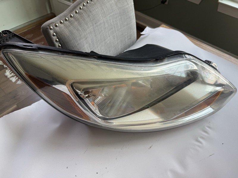 2012-2014 Ford Focus Right Passenger Side Halogen Headlight BM51-13W029-F