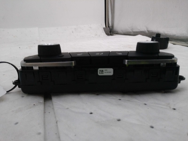 2021 BMW X1 A/C Selector Switch OEM White 64119471104, 38k Miles, Warranty