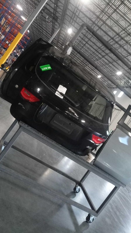 2018 Jaguar F-PACE Tailgate Black OEM Used 653777 w/ Rear View Camera