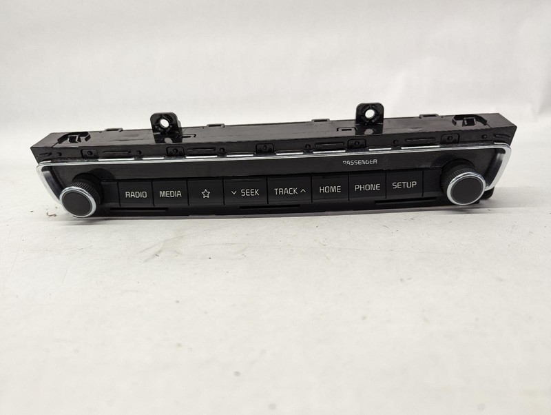 2020 KIA OPTIMA radio control panel (w/o navigation) 96540D5GA0 OEM 19 20