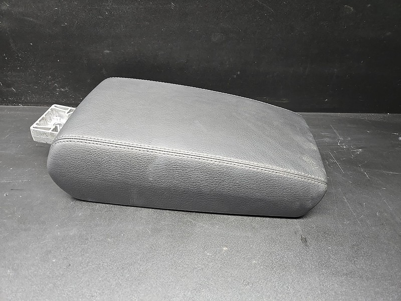 2012-2018 AUDI A7 QUATTRO CENTER CONSOLE STORAGE BOX COVER ARMREST OEM