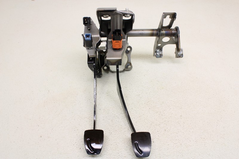 Subaru WRX STI Clutch Brake Pedal Assembly Pedals Genuine Oem 2018-2021