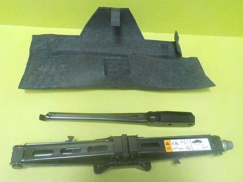 07-14 Ford EDGE Jack & Tool Kit Assembly OEM