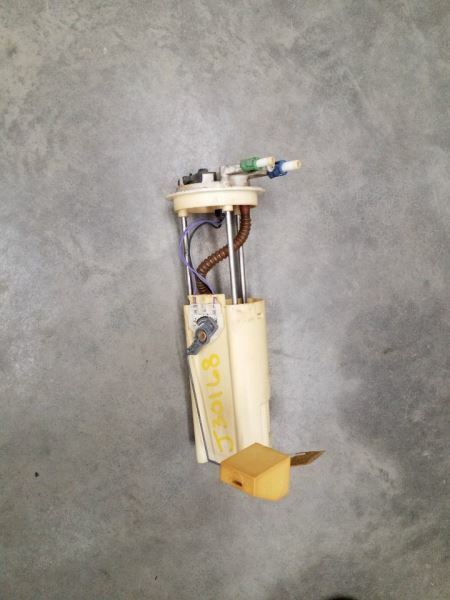 Fuel Pump Assembly 3.8L Fits 04-05 BONNEVILLE 240264