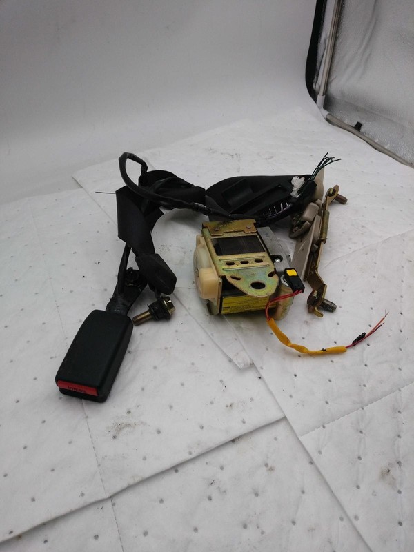 2004-2006 Mitsubishi Galant Black Driver Seat Belt OEM MR986275XA 125k Miles