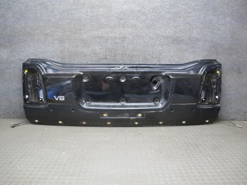 1998-2002 LEXUS J100 LX470 REAR TRUNK LID TAILGATE TAIL GATE LOWER PANEL BLACK