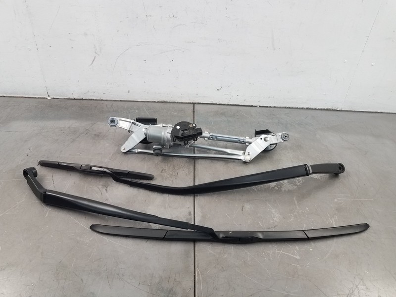 2025 Toyota Corolla GR AWD Windshield Wiper Motor / Arms 10K Miles #9646 VV1