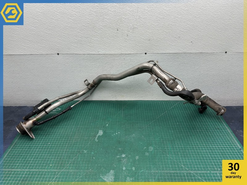 10-19 JAGUAR XJ XJR FUEL GAS TANK FILLER NECK PIPE OEM