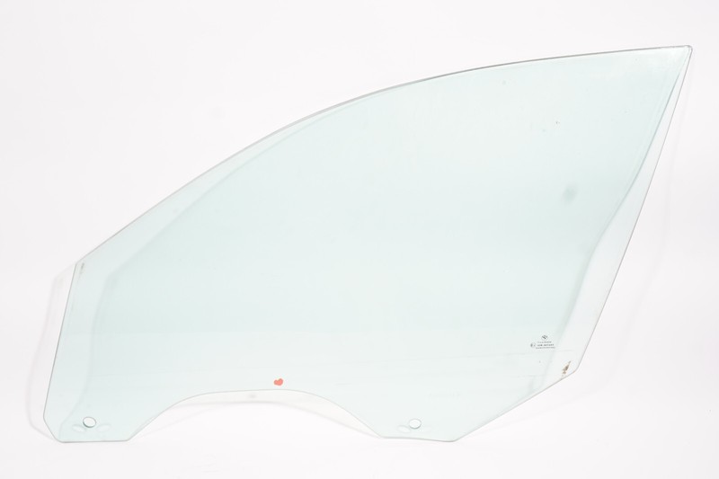 2002 - 2008 BMW 745I E65 FRONT LEFT DRIVER SIDE DOOR WINDOW GLASS