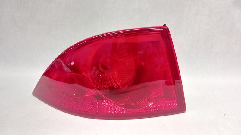 06-'11 BUICK LUCERNE Left driver outer Taillight OEM Grade A!
