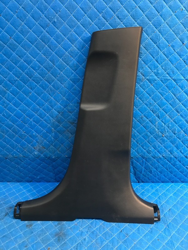 2022-24 HYUNDAI SANTA CRUZ RIGHT B PILLAR LOWER TRIM COVER PANEL 85845-CW000