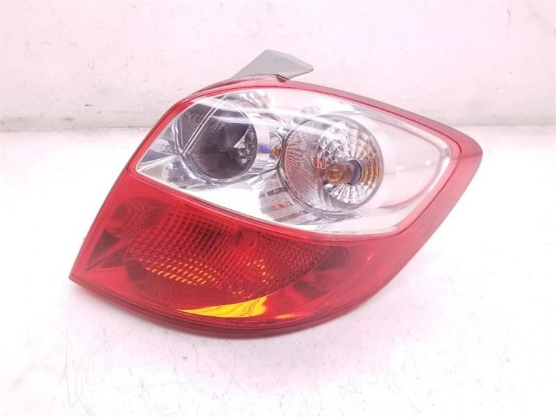 09-14 TOYOTA MATRIX PASSENGER SIDE RIGHT REAR TAIL LIGHT