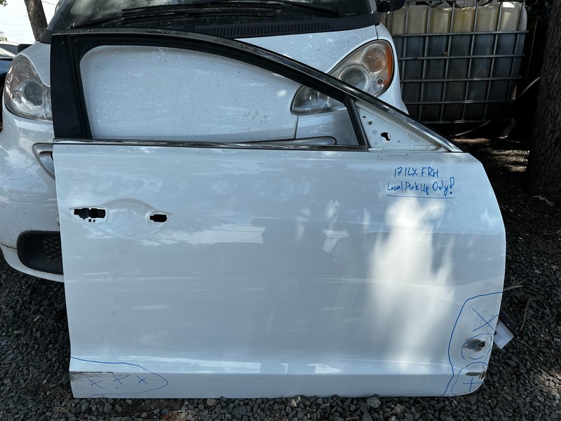 13-22 Acura ILX - FRONT RIGHT DOOR SHELL White NH788P OEM