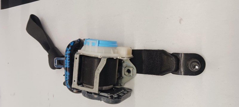 2017 MERCEDES GLA-CLASS Front Seat Belt GLA250 driver retractor OEM 17