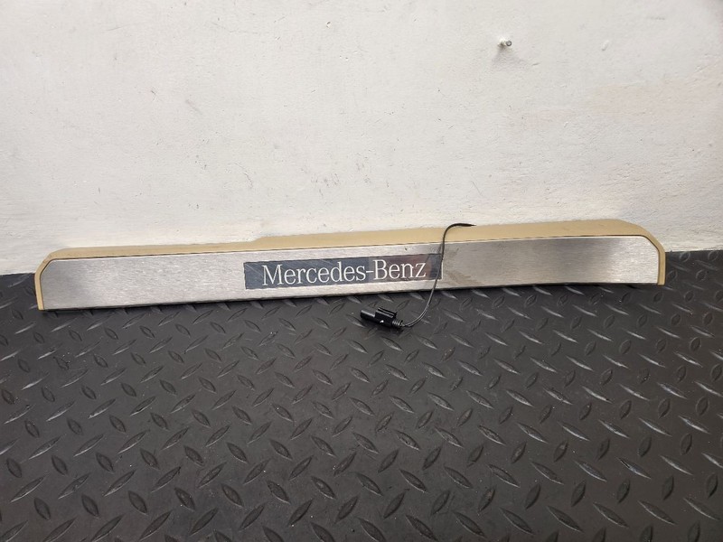 07-13 Mercedes-Benz S-Class Front Left Scuff Plate Assembly Tan OEM A2216800135