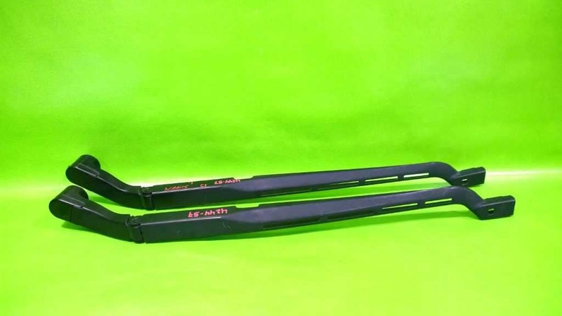14-19 SILVERADODRIVER LEFT/PASSENGER RIGHT WINDSHIELD WIPER ARM PAIR4244-57