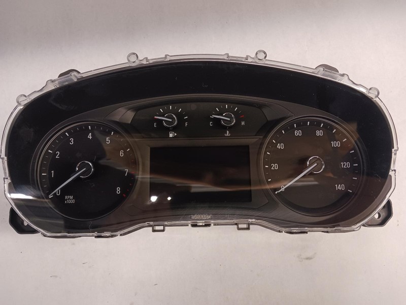 2019 BUICK ENCORE Speedometer MPH UMN 42673247 26k miles OEM 19