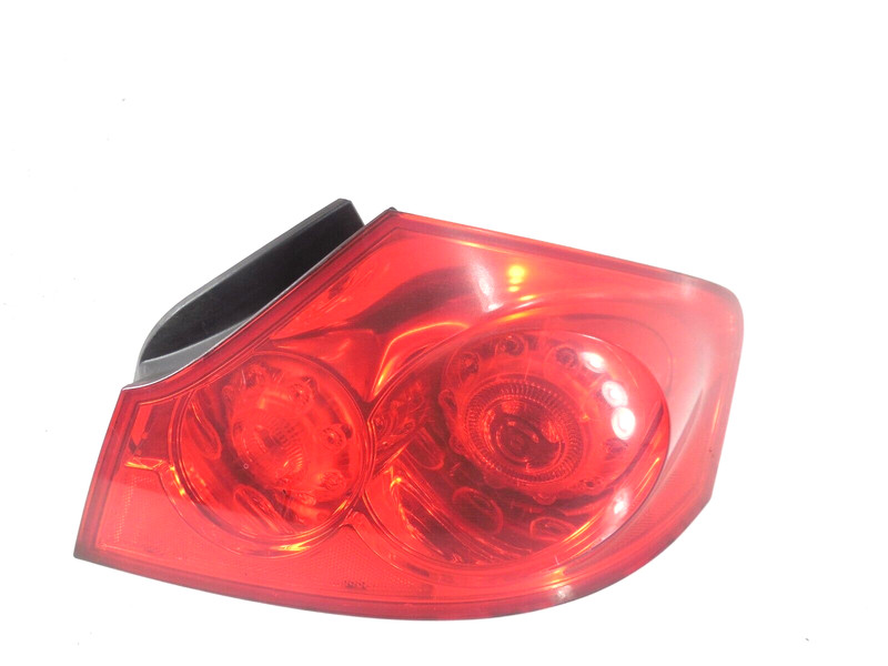 2009-2013 Infiniti G37 Sdn Quarter Panel Mounted Tail Light Passenger Right OEM