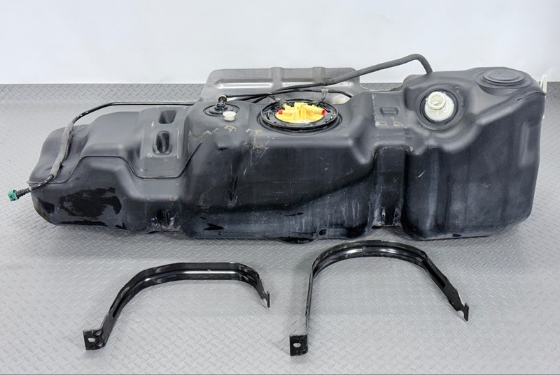 ✅ 2020-2023 RAM 1500 5th OEM DIESEL FUEL TANK RESERVOIR 26-GAL PUMP LEVEL MODULE