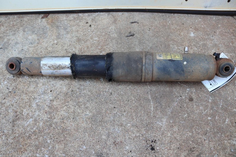 2008-2014 CADILLAC ESCALADE ESV REAR RIGHT SUSPENSION SHOCK STRUT ABSORBER OEM