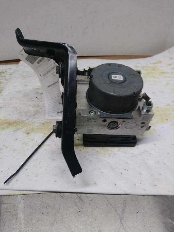 2020 Honda Pilot ABS Hydraulic Assembly 3.5L OEM 57111TG7A73 Used 97K Miles