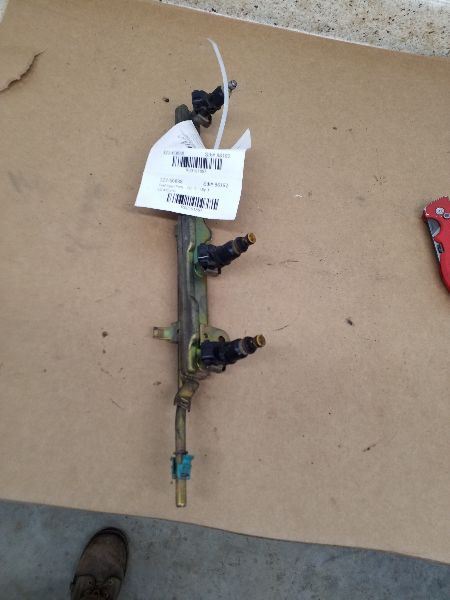 Fuel Injection Parts Fuel Injector 2.4L 4 Cylinder Fits 03-11 ELEMENT 191857
